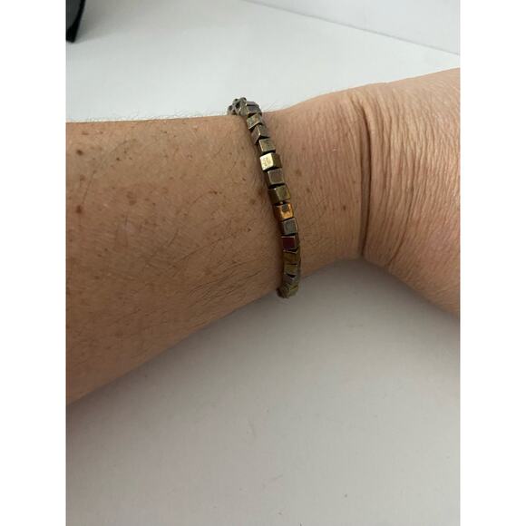 Square bead bracelet - Picture 1 of 4